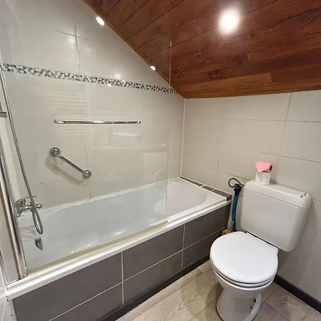 Au Pied Du Chateau T3 לורדה