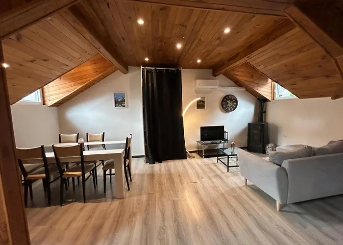 Au Pied Du Chateau T3 Apartment *