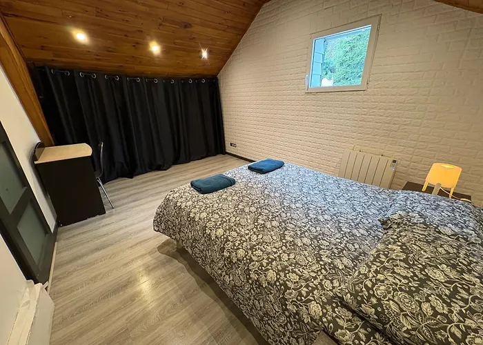 Au Pied Du Chateau T3 *