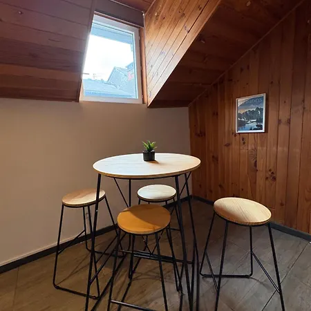 Au Pied Du Château T3